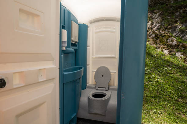 Best Luxury portable toilet rental  in Independent Hill, VA
